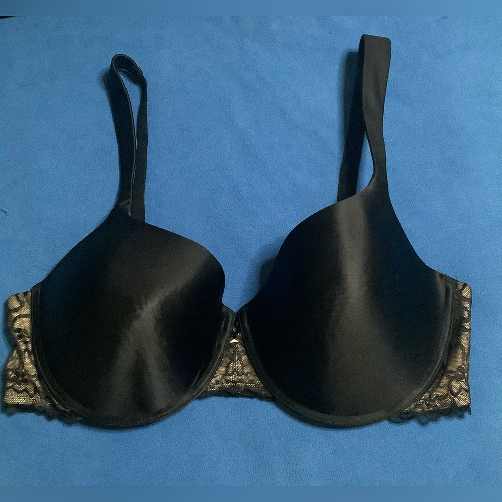 Self Expressions By Maidenform underwire Bra  05071 RN 27701 Size 42D Worn once